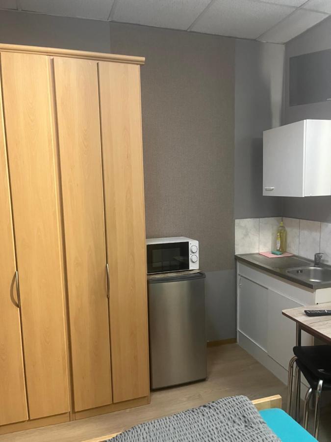Hipokratios 3 Zimmer Mit Gemeinschaft Wc Fuerth Exterior photo